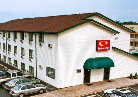 Econo Akron Copley Northwest Lodge *